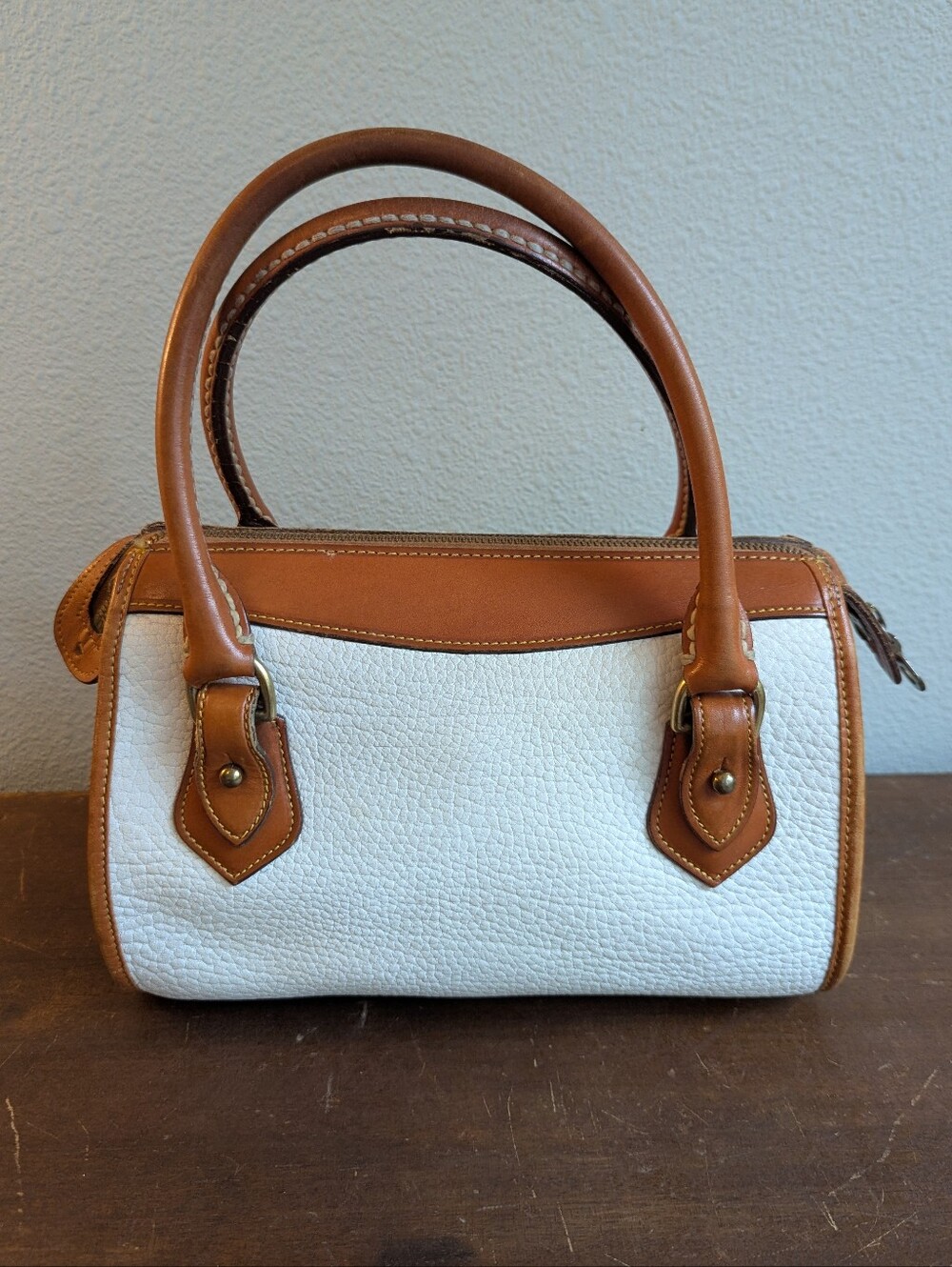 Vintage Dooney & Bourke White + Tan Leather Satchel Hand Bag Purse Made In USA - Picture 5 of 16